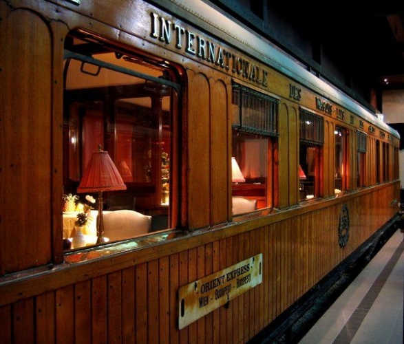 Eredeti kocsikkal jön újra az Orient Express